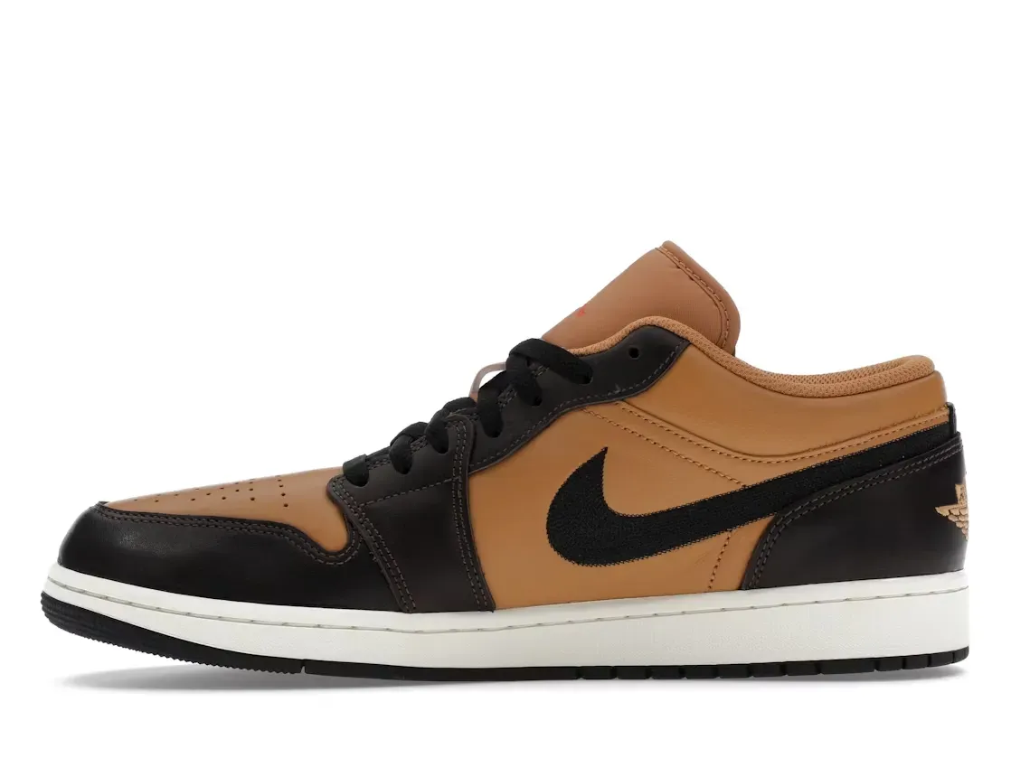 Фото № 3 с приближением к товару «‎Jordan 1 Low SE»