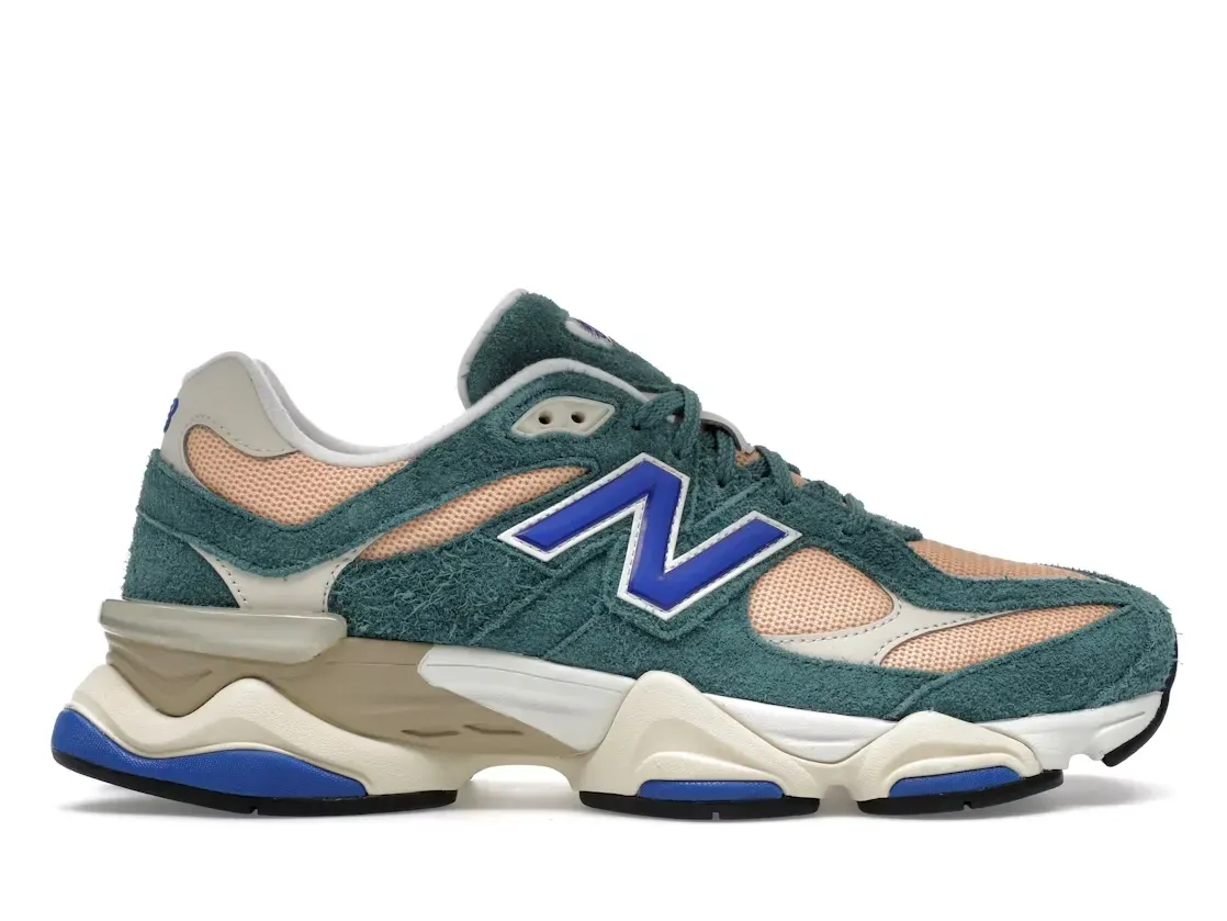 Фото № 1 с приближением к товару «‎New Balance 9060»