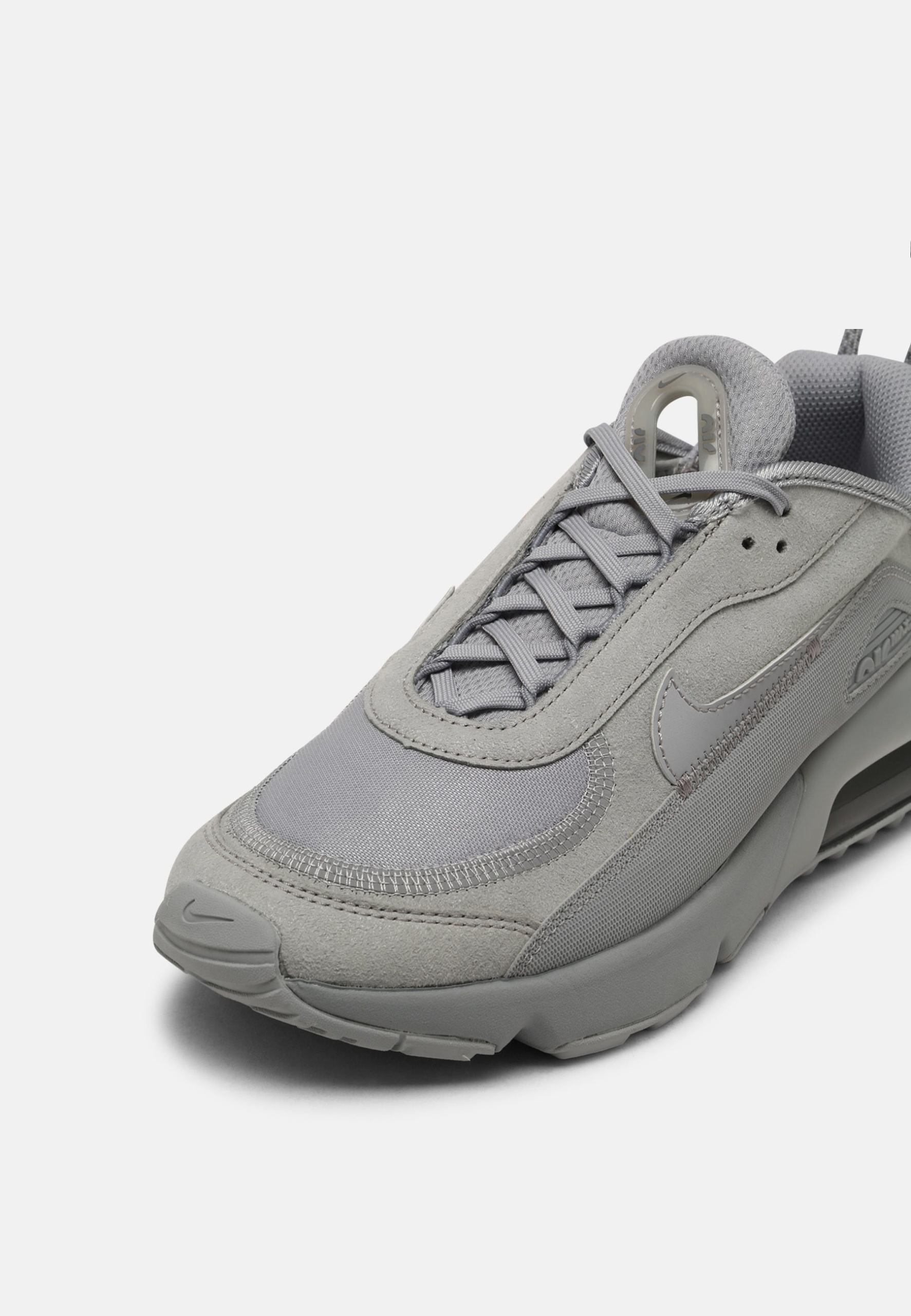 Фото № 4 с приближением к товару «‎Nike Air Max 2090 »