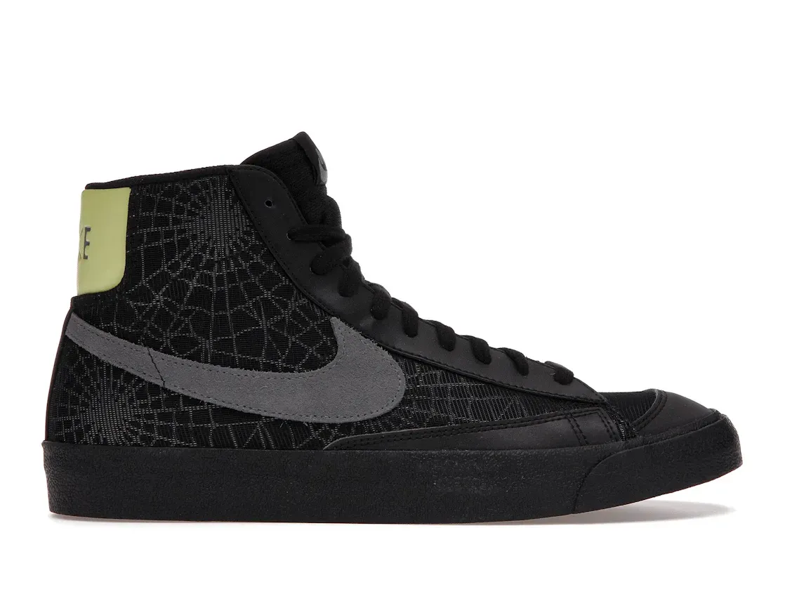 Фото № 1 с приближением к товару «‎Nike Blazer Mid 77 Spider Web Halloween (2020)»