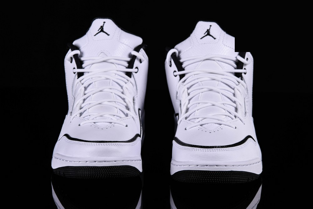 Фото № 2 с приближением к товару «‎Nike Air Jordan Courtside 23 »