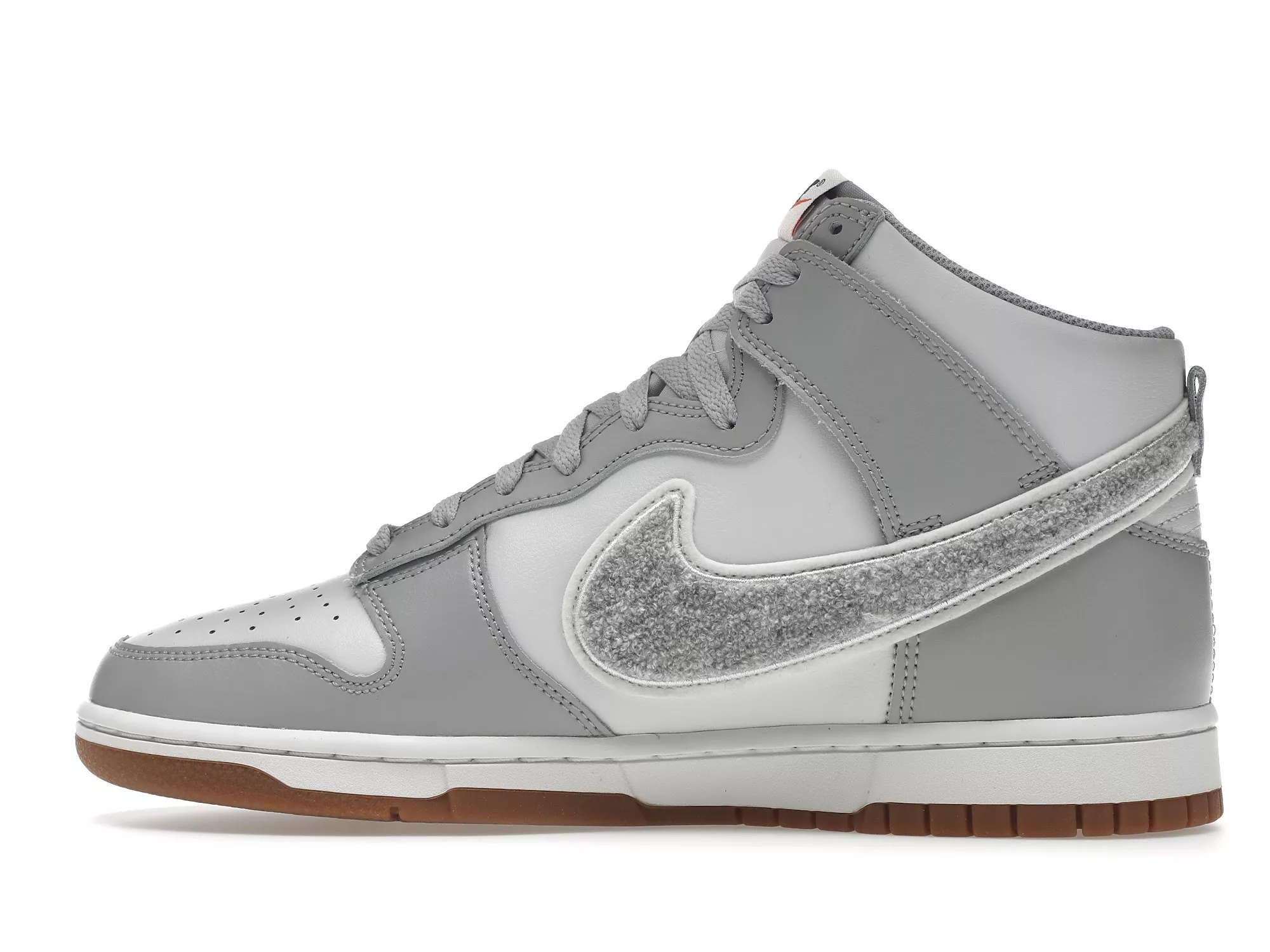 Фото № 4 с приближением к товару «‎Nike Dunk High University Chenille Swoosh Light Smoke Grey»