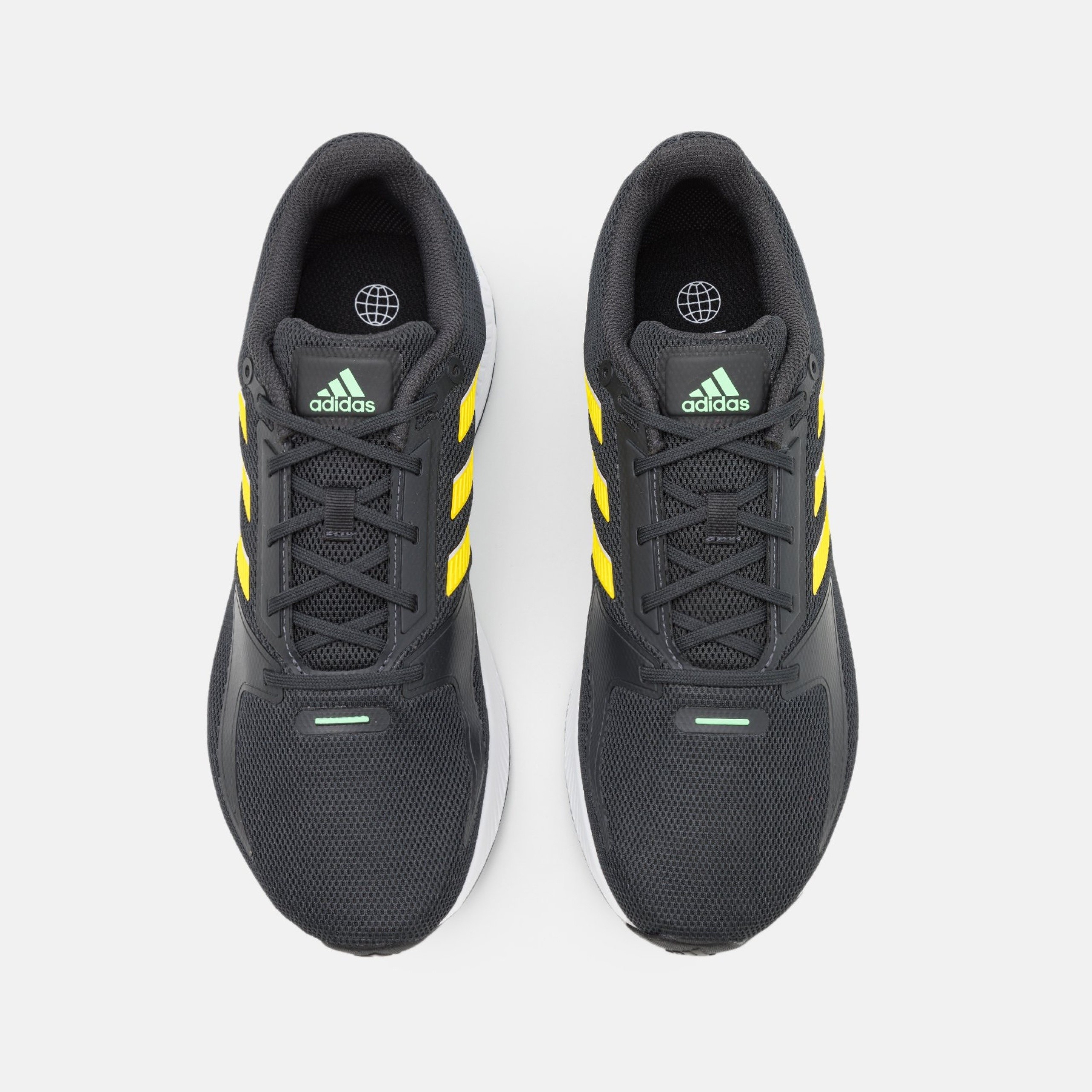 Фото № 4 с приближением к товару «‎Adidas 2.0 »