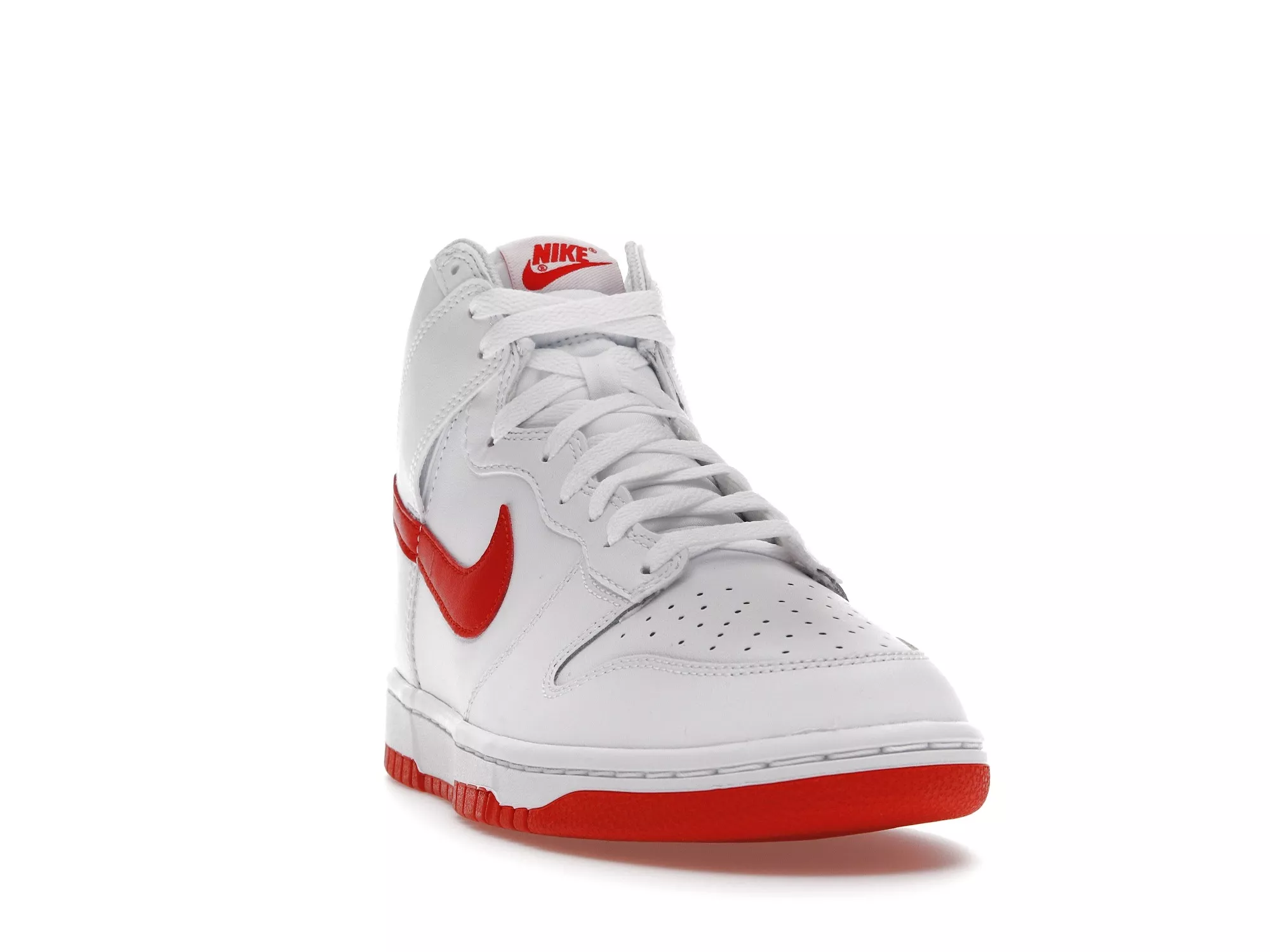 Фото № 3 с приближением к товару «‎Nike Dunk High White Picante Red»