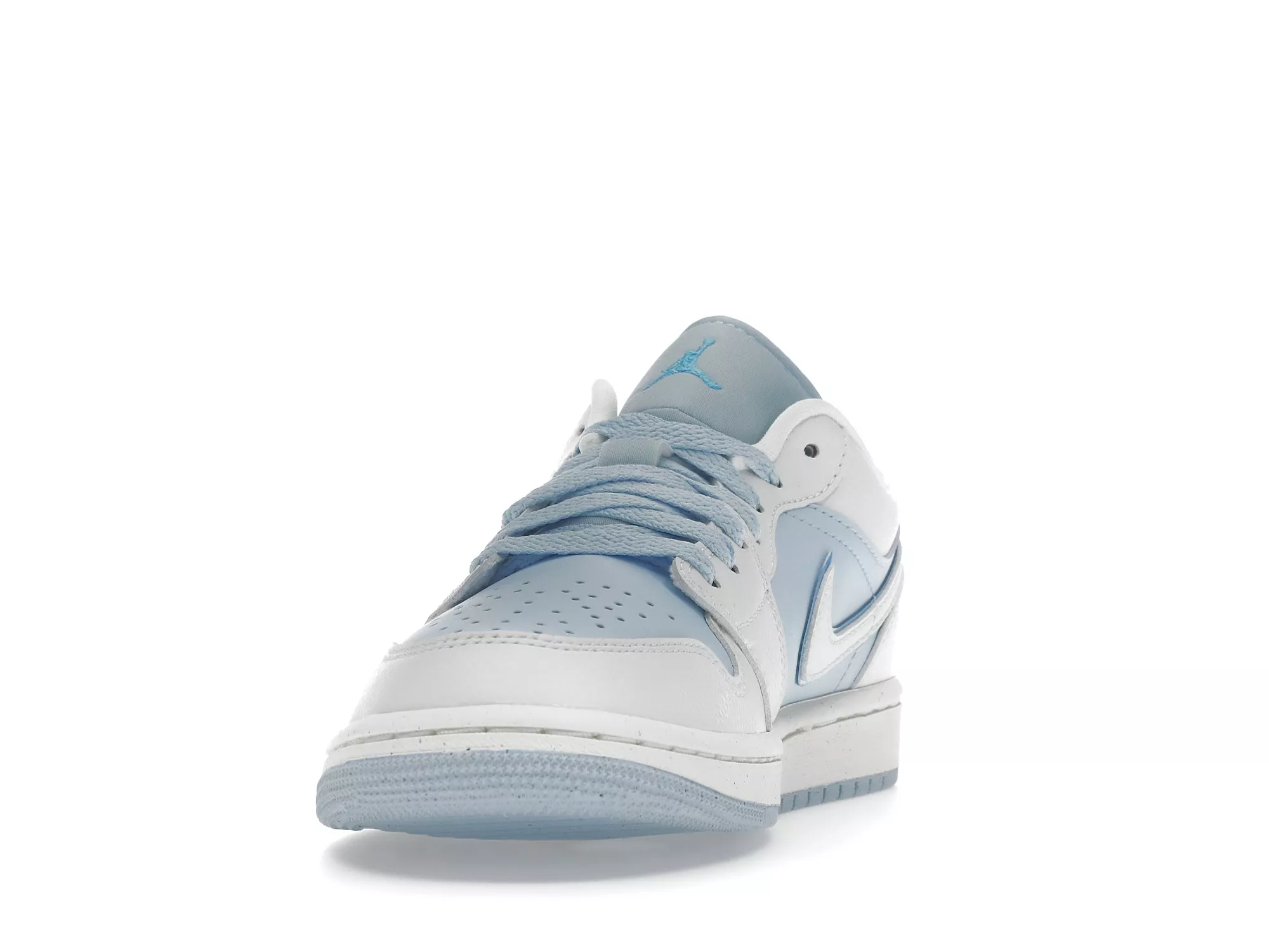 Фото № 3 с приближением к товару «‎Jordan 1 Low SE Reverse Ice Blue »