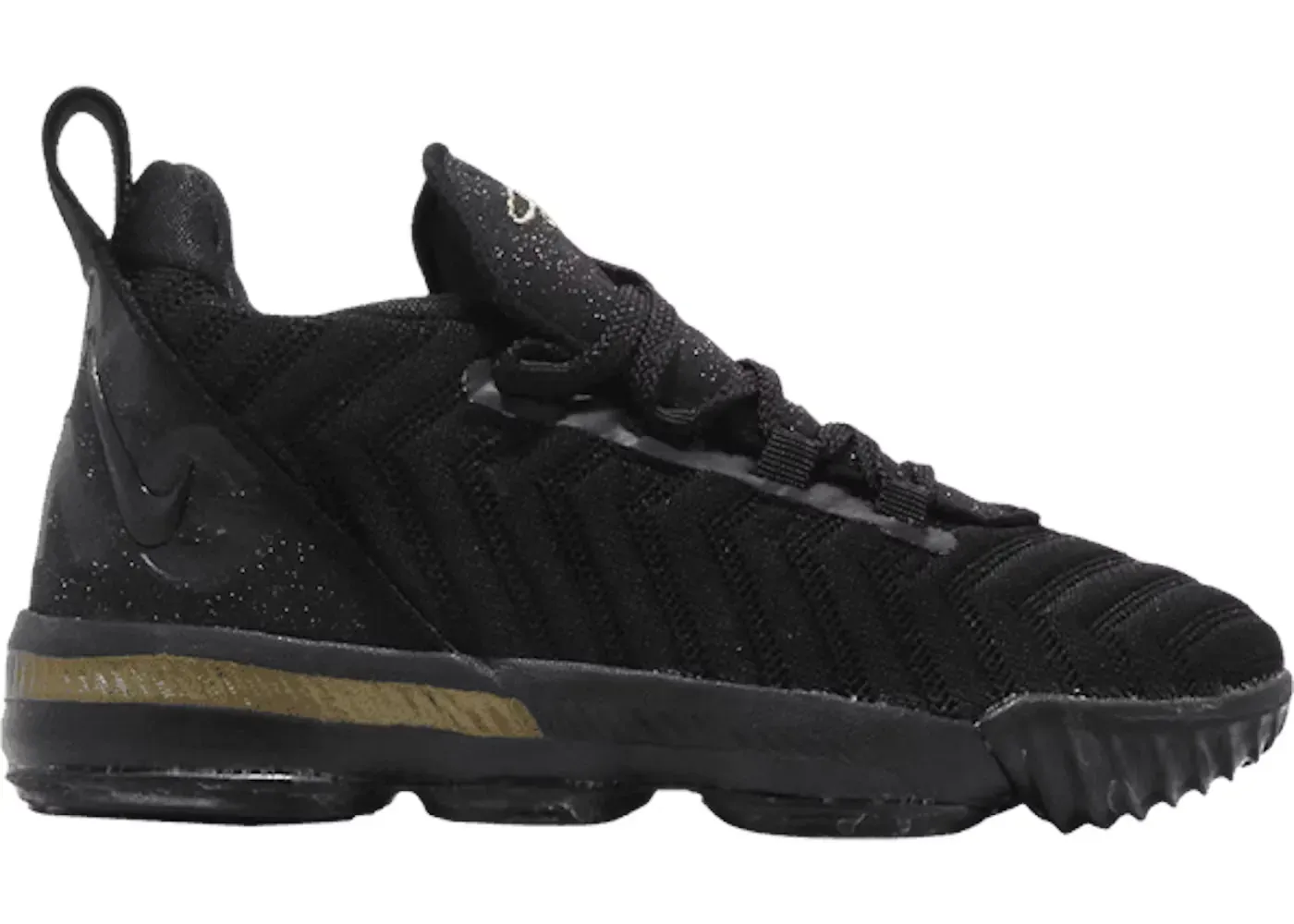 Nike LeBron 16