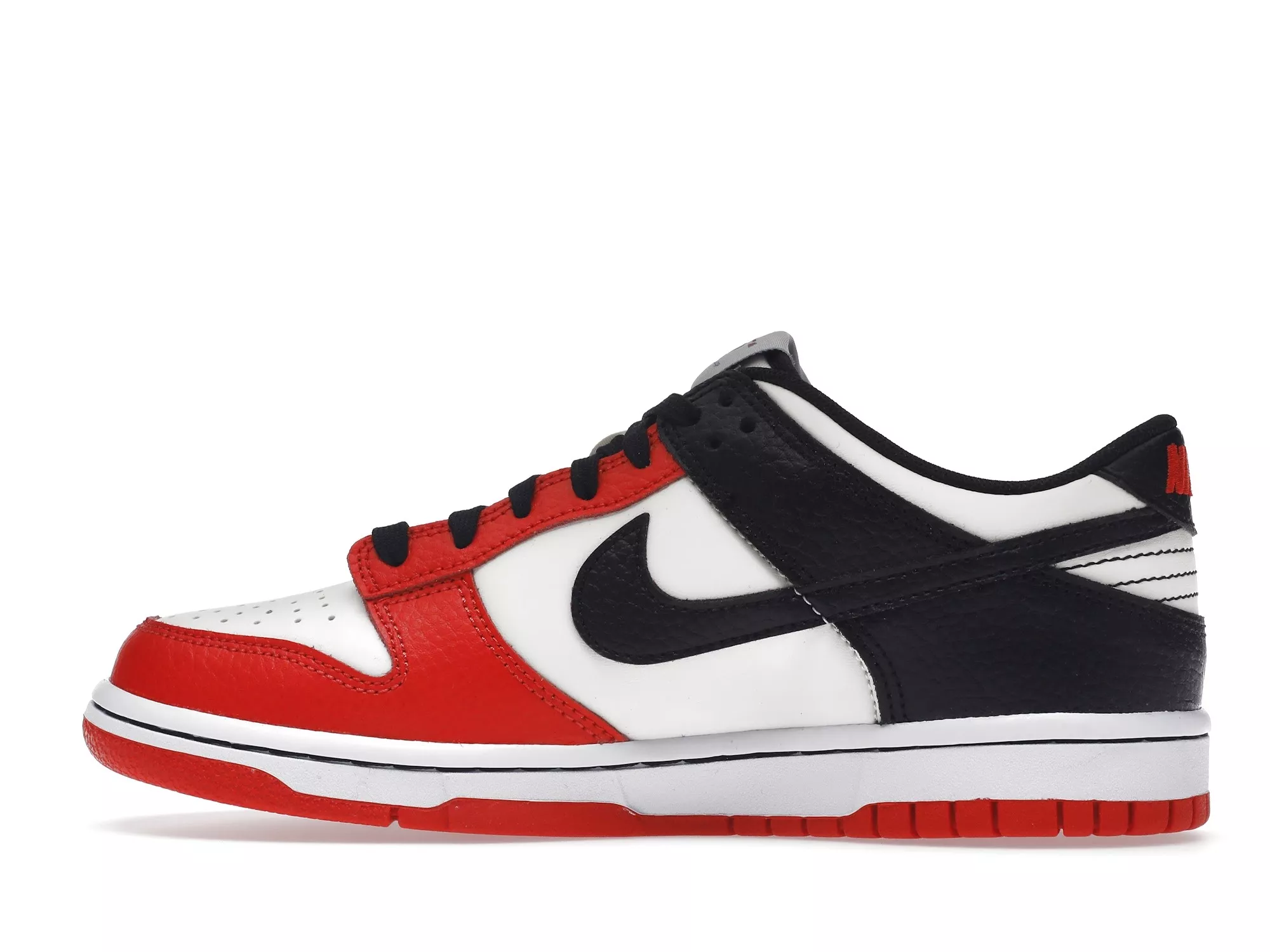 Фото № 2 с приближением к товару «‎Nike Dunk Low EMB NBA 75th Anniversary Chicago »