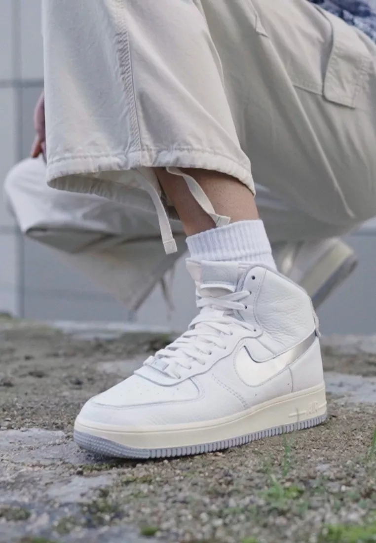 Фото № 1 с приближением к товару «‎W AF1 SCULPT»