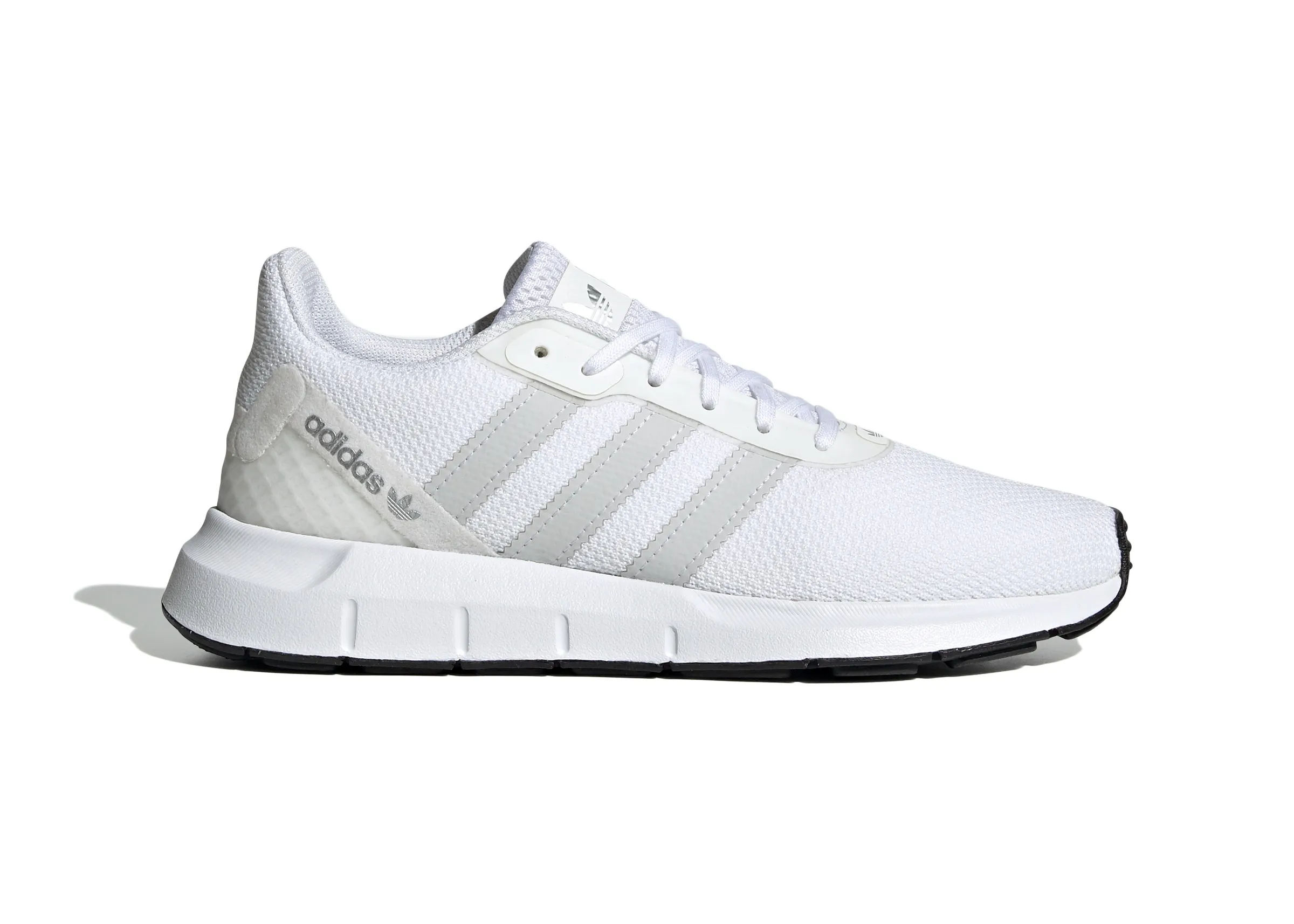 Фото № 1 с приближением к товару «‎adidas Swift Run RF Cloud White »