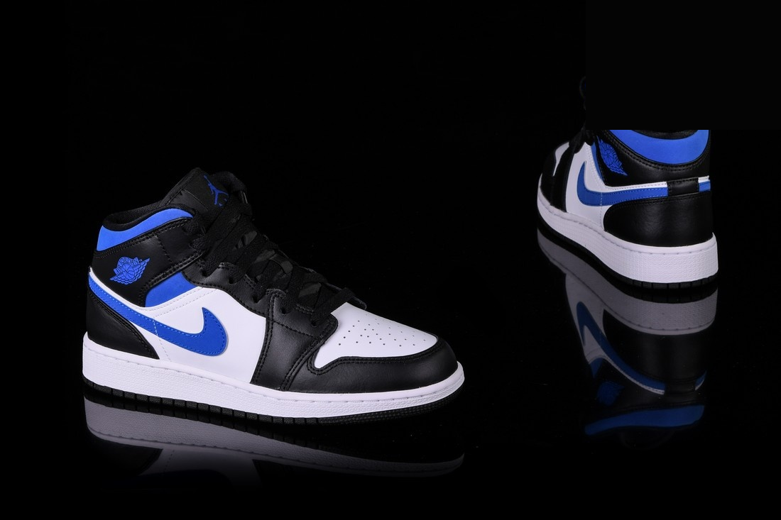 Фото № 3 с приближением к товару «‎Nike Air Jordan 1 Retro Gs Game Royal»