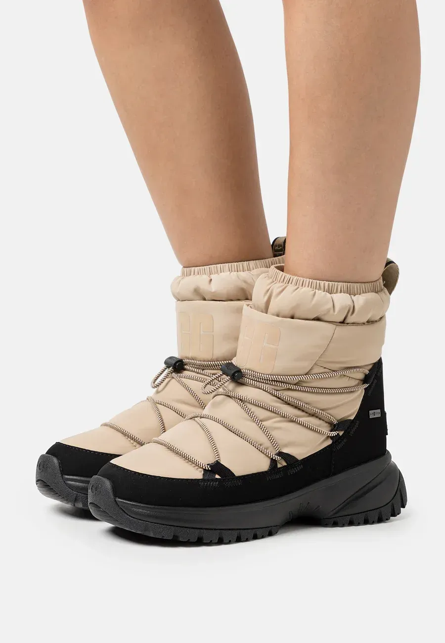 Фото № 1 с приближением к товару «‎YOSE PUFFER MID»