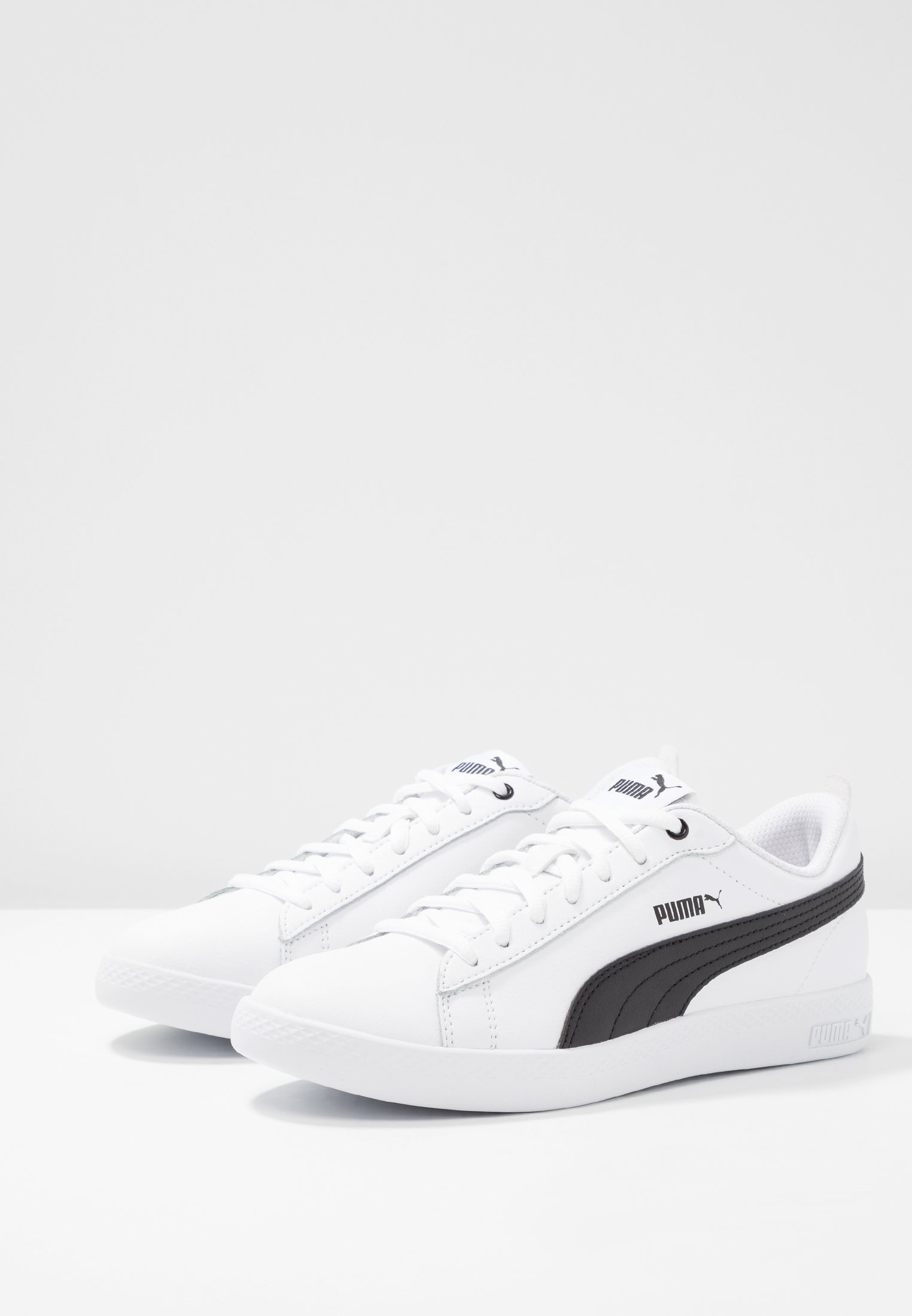 Фото № 4 с приближением к товару «‎Puma Smash »