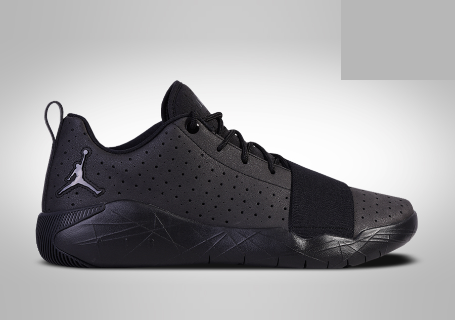 Фото № 1 с приближением к товару «‎Nike Air Jordan Breakout Triple »