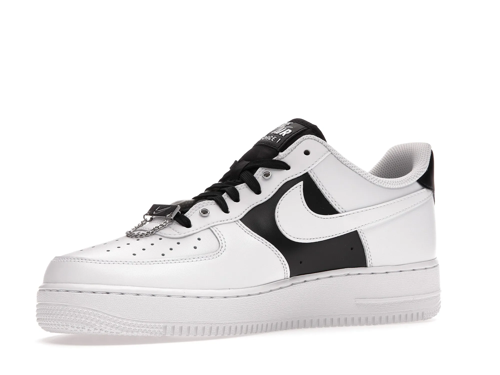 Фото № 2 с приближением к товару «‎Nike Air Force 1 Low 07 PRM Silver Chain»