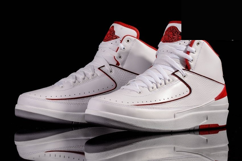 Фото № 2 с приближением к товару «‎Nike Air Jordan 2 Retro Chicago Bulls Home »