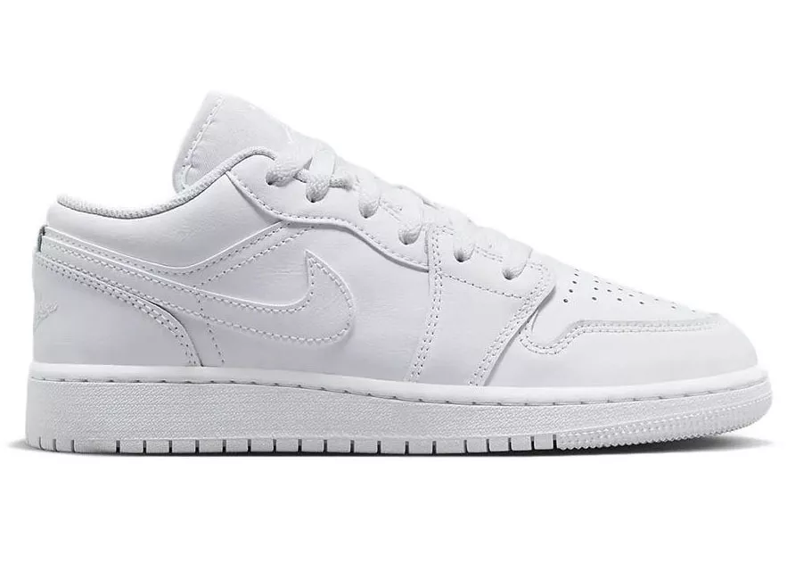Фото № 1 с приближением к товару «‎Jordan 1 Low Triple White (2023) »