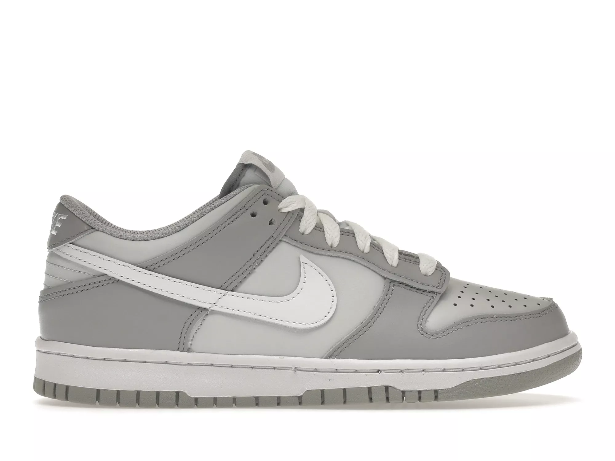Фото № 1 с приближением к товару «‎Nike Dunk Low Two-Toned Grey »