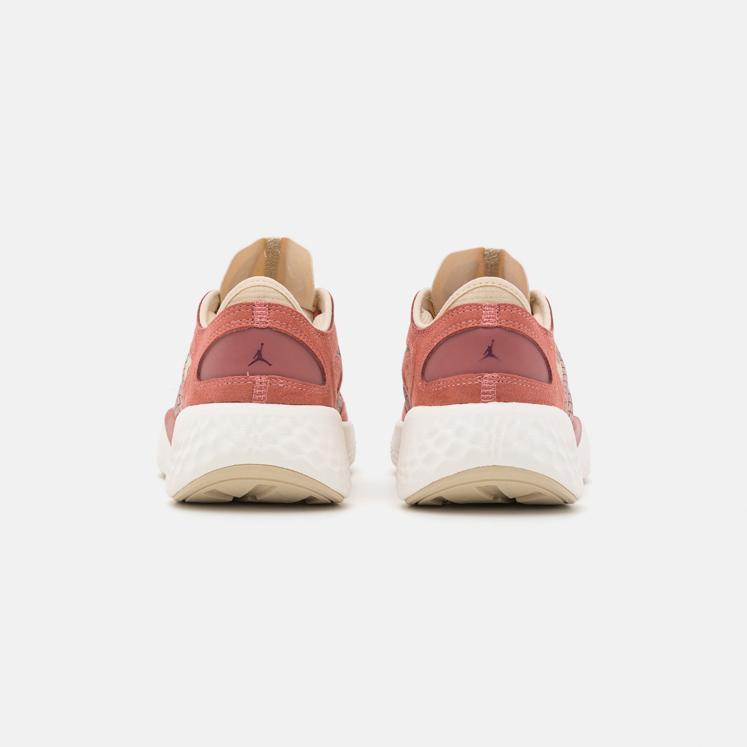 Фото № 3 с приближением к товару «‎Jordan Delta 3 »