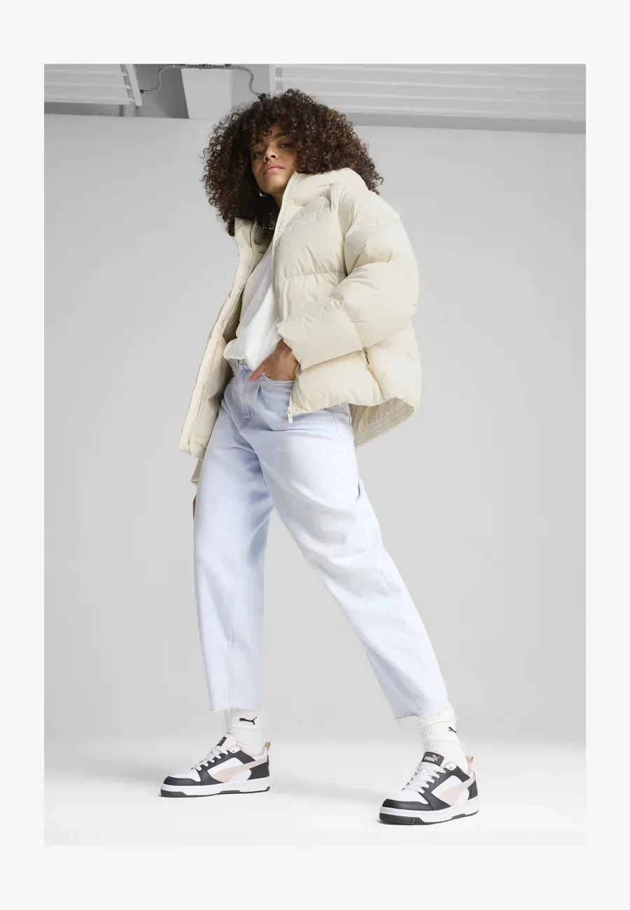 Фото № 2 с приближением к товару «‎REBOUND »