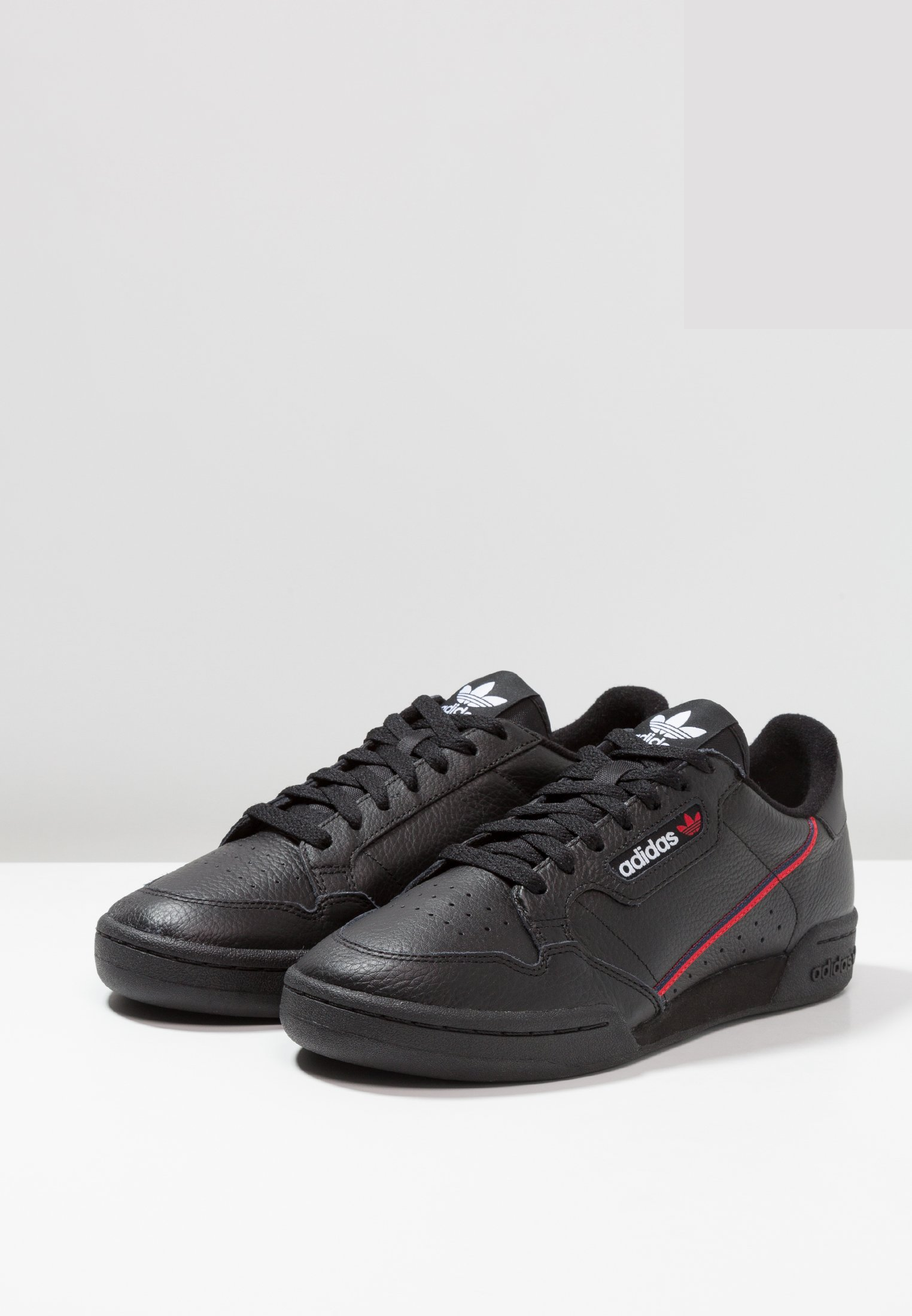 Фото № 3 с приближением к товару «‎Adidas Continental 80 Skateboard Shoes »