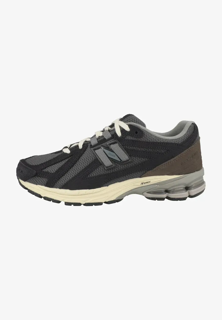 Фото № 1 с приближением к товару «‎Кроссовки New Balance SPNE212O0MB-C11»