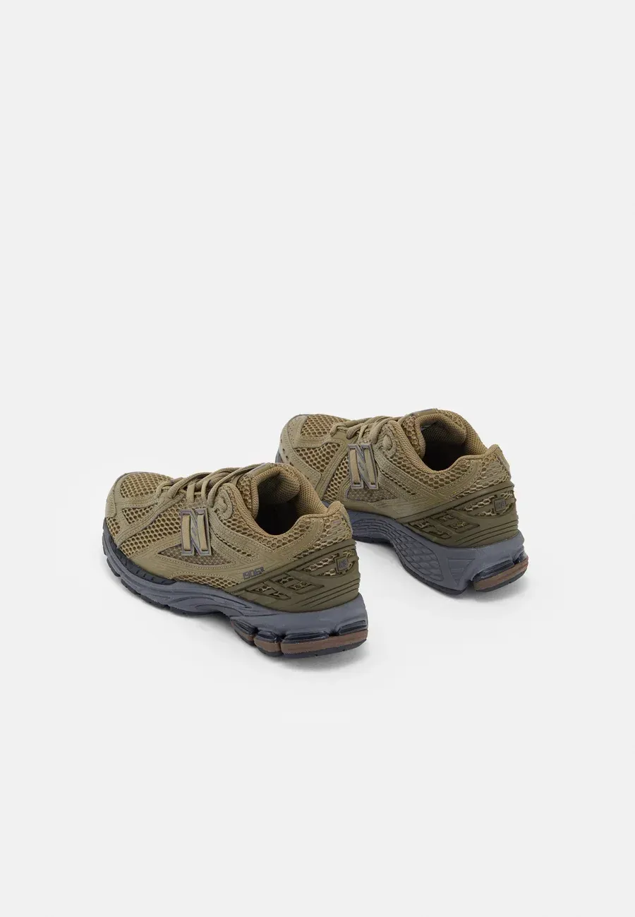 Фото № 3 с приближением к товару «‎M1906 UNISEX»