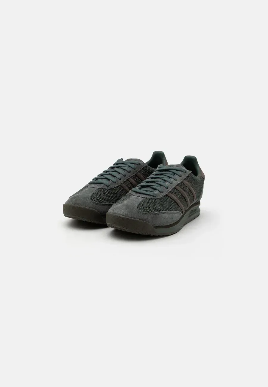 Фото № 2 с приближением к товару «‎SL 72 RS UNISEX»