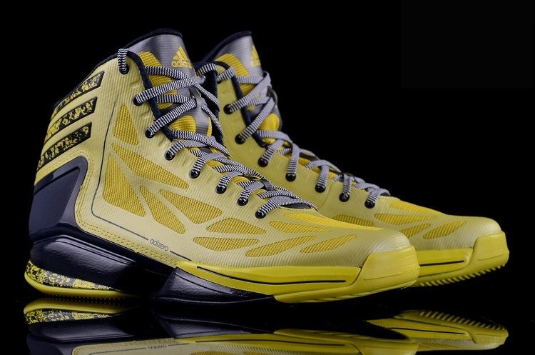 Фото № 4 с приближением к товару «‎Adidas Adizero Crazy Light 2 Vivid »