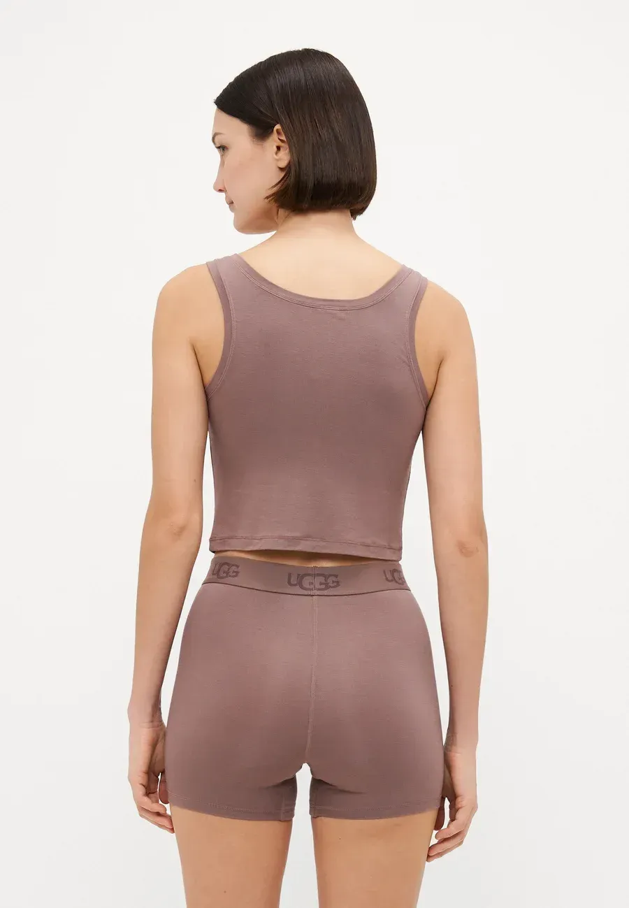 Фото № 3 с приближением к товару «‎ADRIANNE»