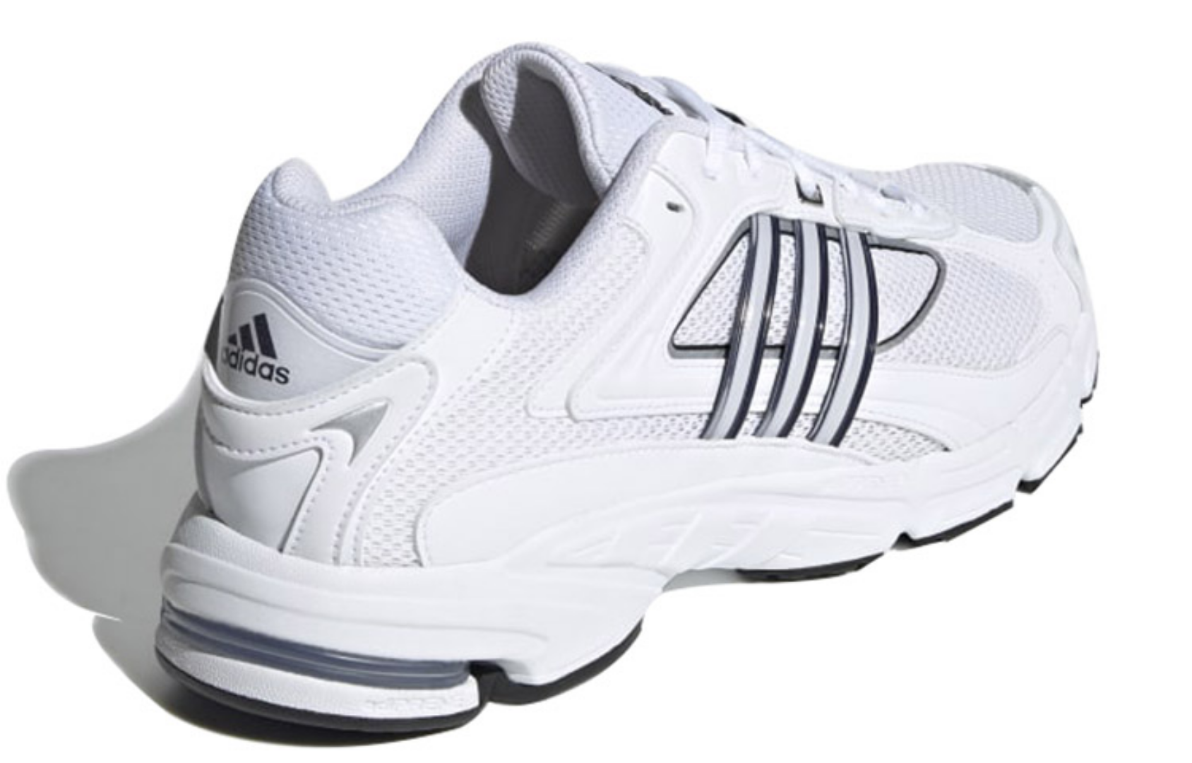 Фото № 4 с приближением к товару «‎adidas Response Cl White»