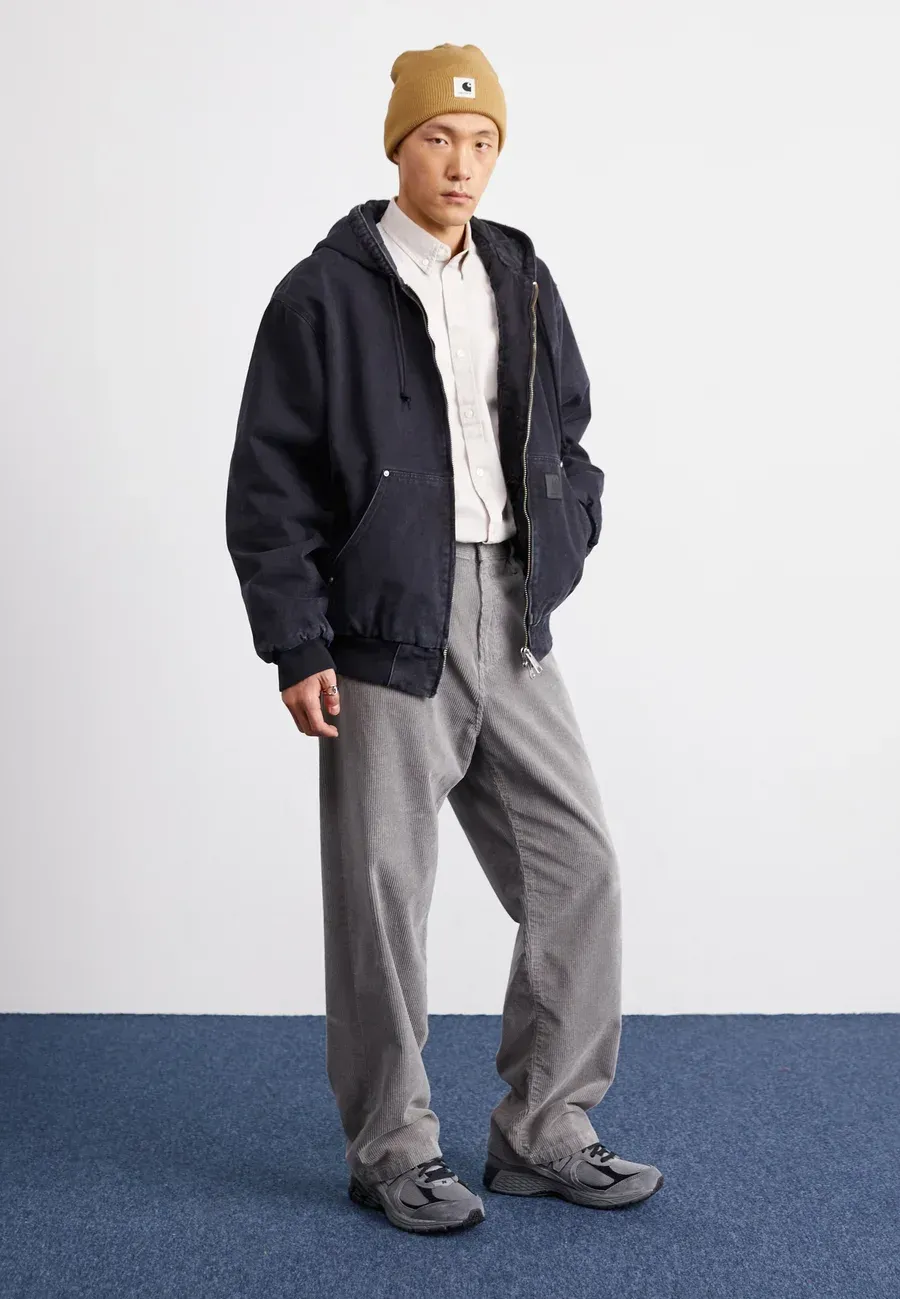 Фото № 3 с приближением к товару «‎M2002 UNISEX»