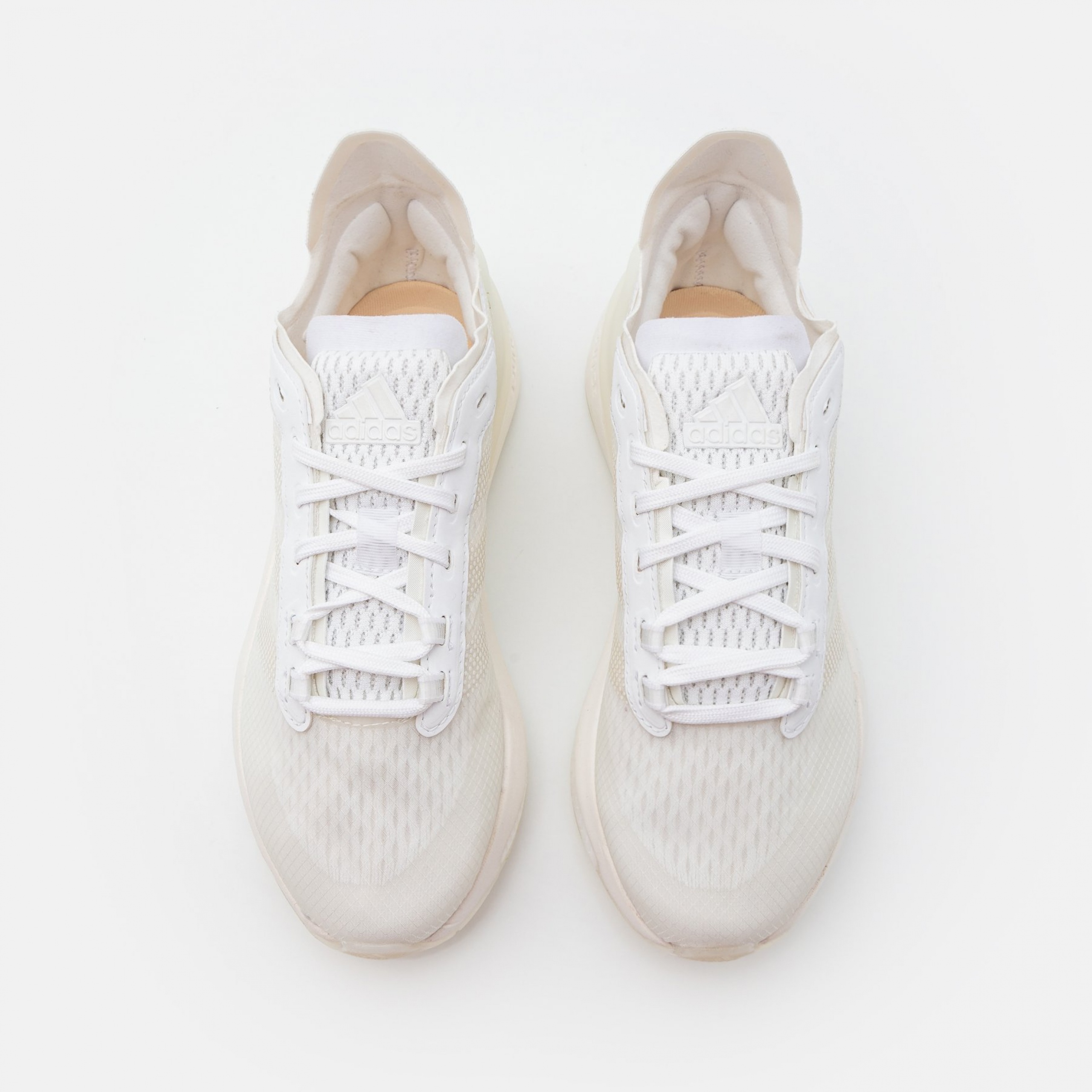 Фото № 4 с приближением к товару «‎Adidas Avryn »