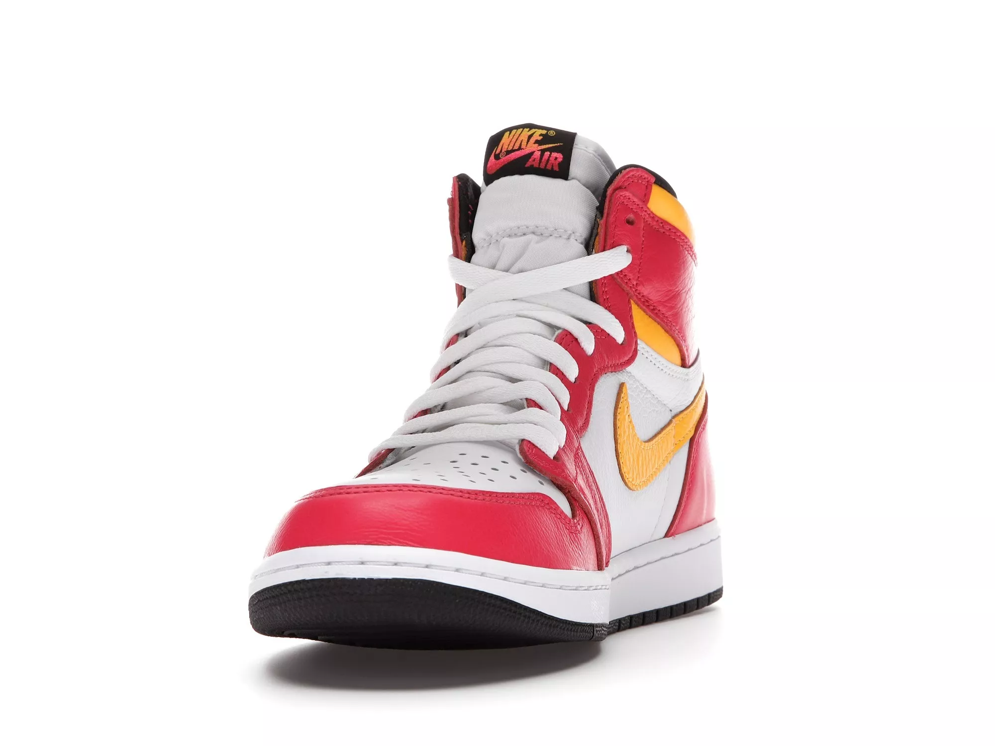 Фото № 2 с приближением к товару «‎Jordan 1 Retro High OG Light Fusion Red»