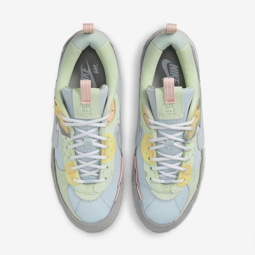 Фото № 5 с приближением к товару «‎Nike Air Max 90 Futura»