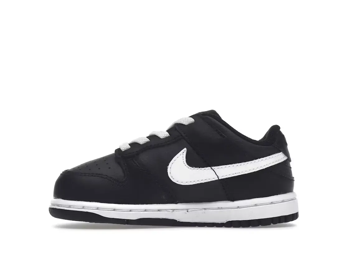 Фото № 3 с приближением к товару «‎Nike Dunk Low»