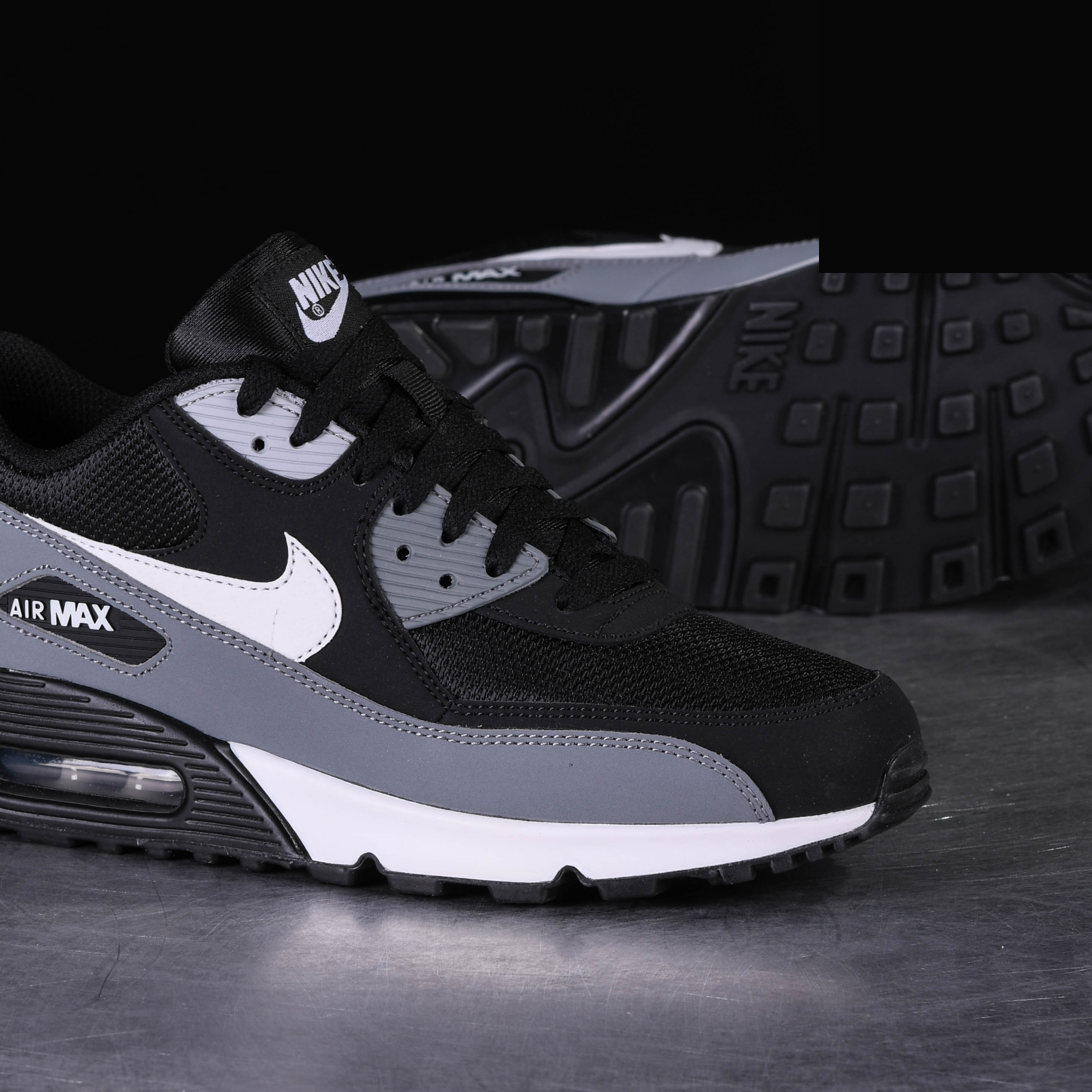 Фото № 3 с приближением к товару «‎Nike Air Max 90 Essential 'Cool Grey'»