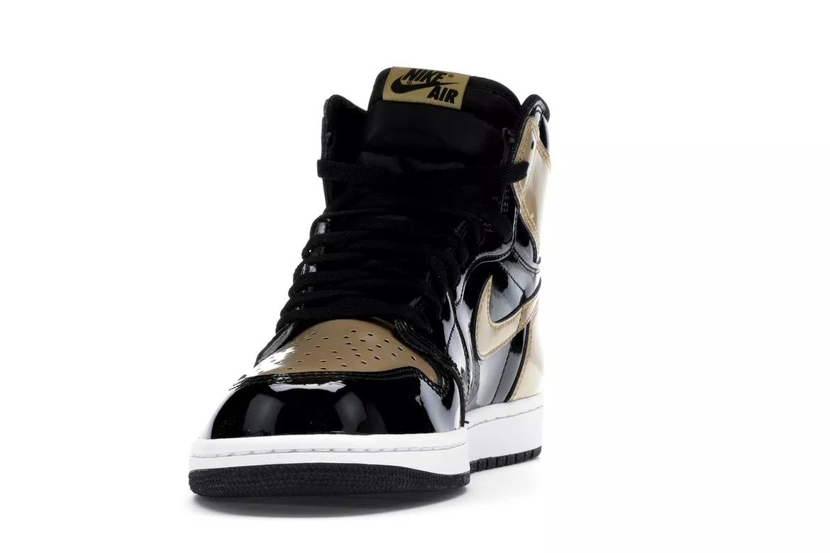 Фото № 2 с приближением к товару «‎Jordan 1 Retro High NRG Patent Gold Toe»