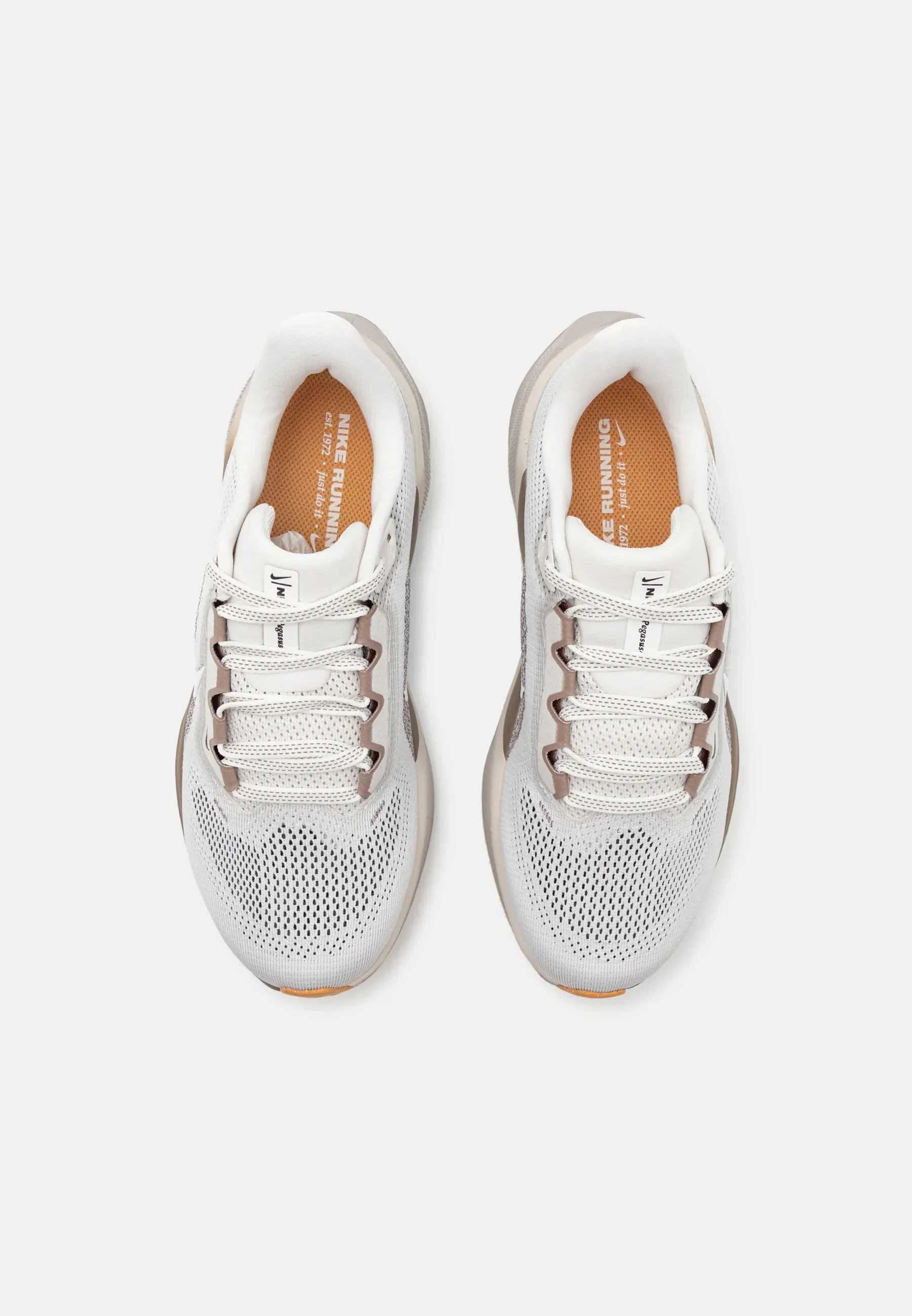 Фото № 4 с приближением к товару «‎AIR ZOOM PEGASUS 41»