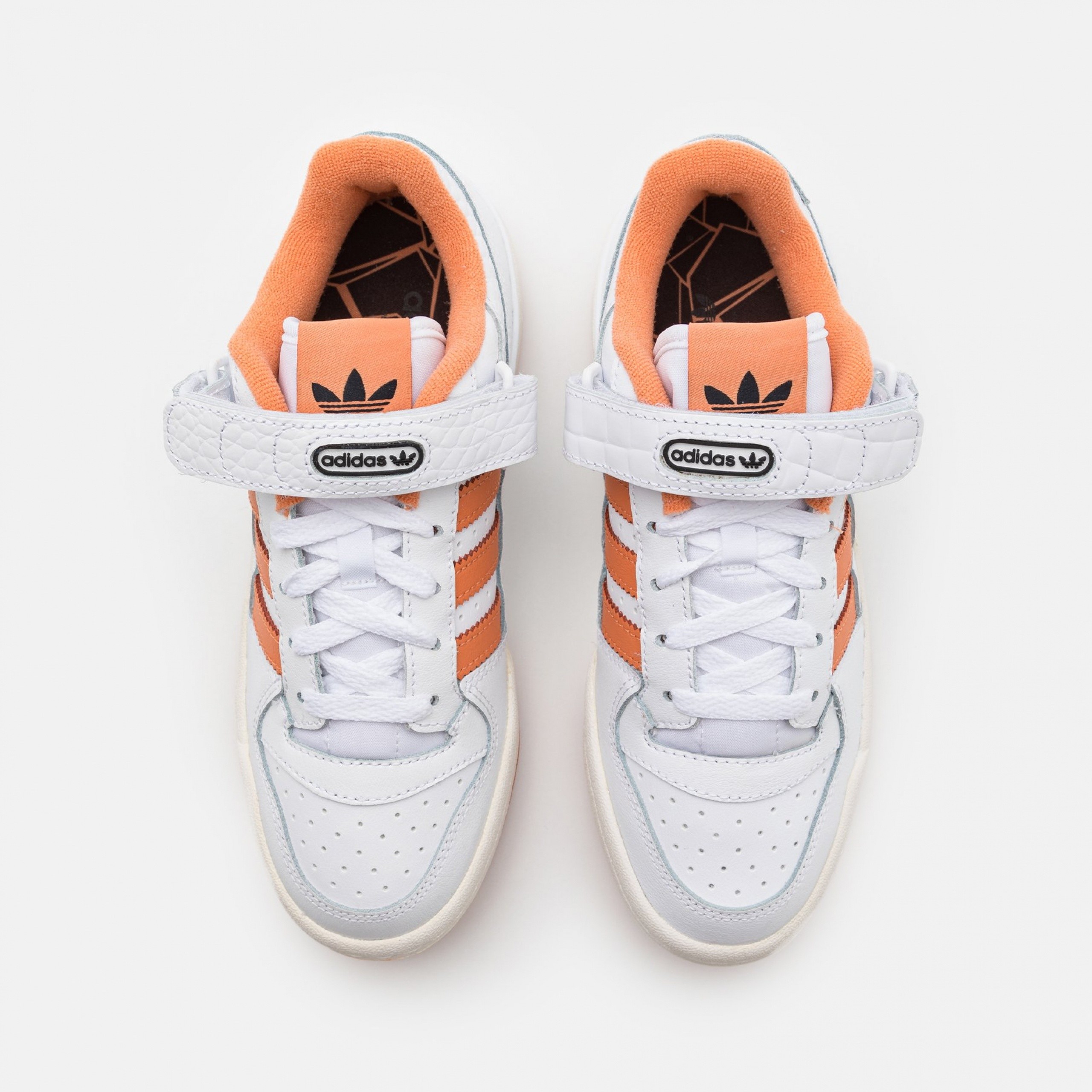 Фото № 4 с приближением к товару «‎Adidas Forum »