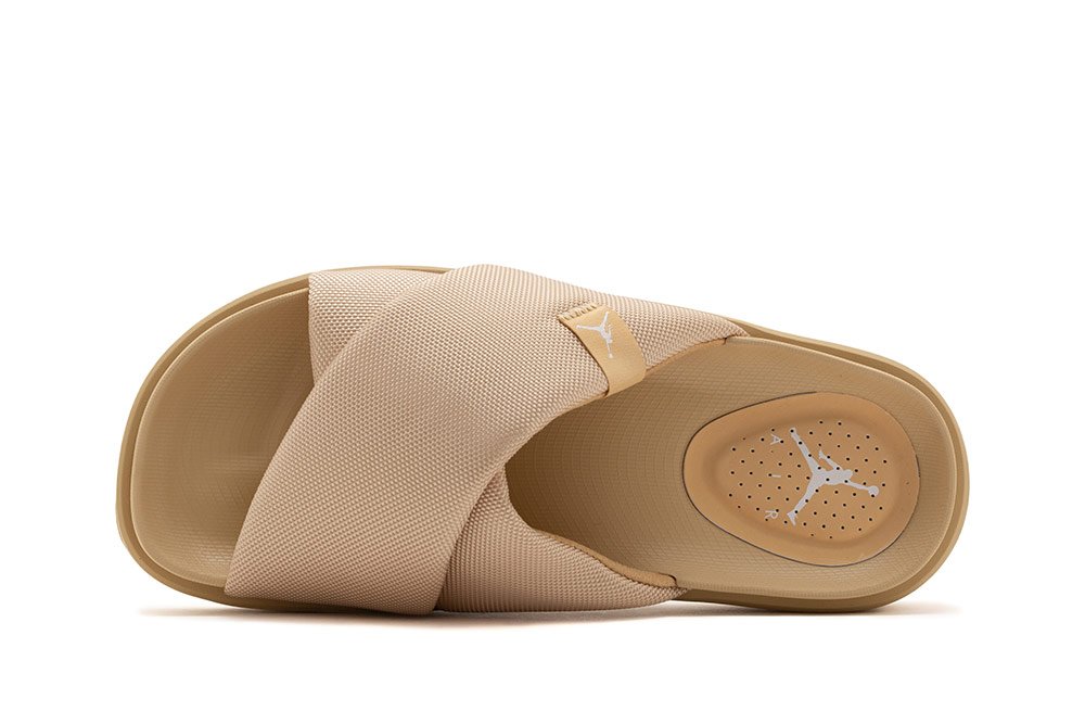 Фото № 3 с приближением к товару «‎Jordan Brand Jordan Sophia Slide»