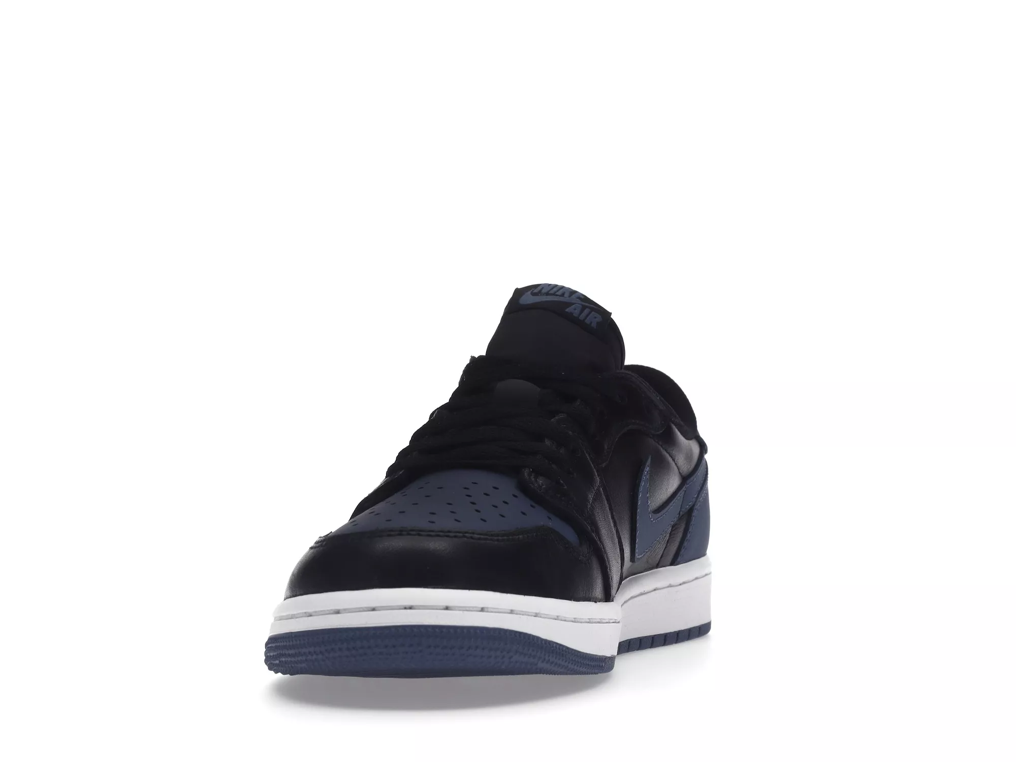 Фото № 5 с приближением к товару «‎Jordan 1 Retro Low OG Mystic Navy»