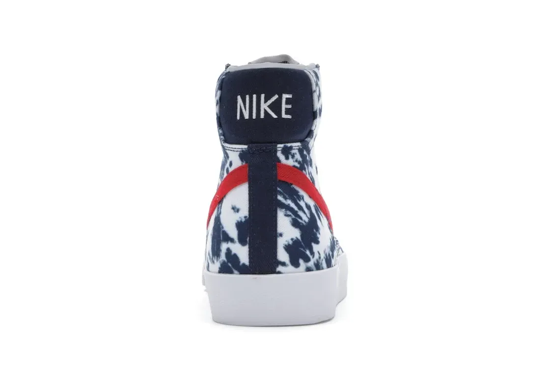Фото № 4 с приближением к товару «‎Nike Blazer Mid 77 Vintage Tie Dye»