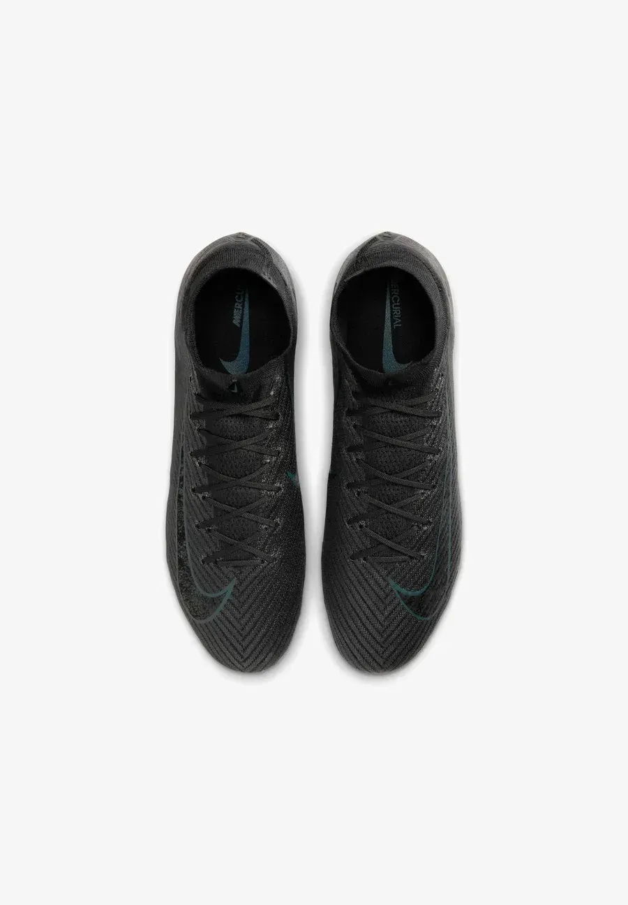 Фото № 3 с приближением к товару «‎Moulded stud football boots»
