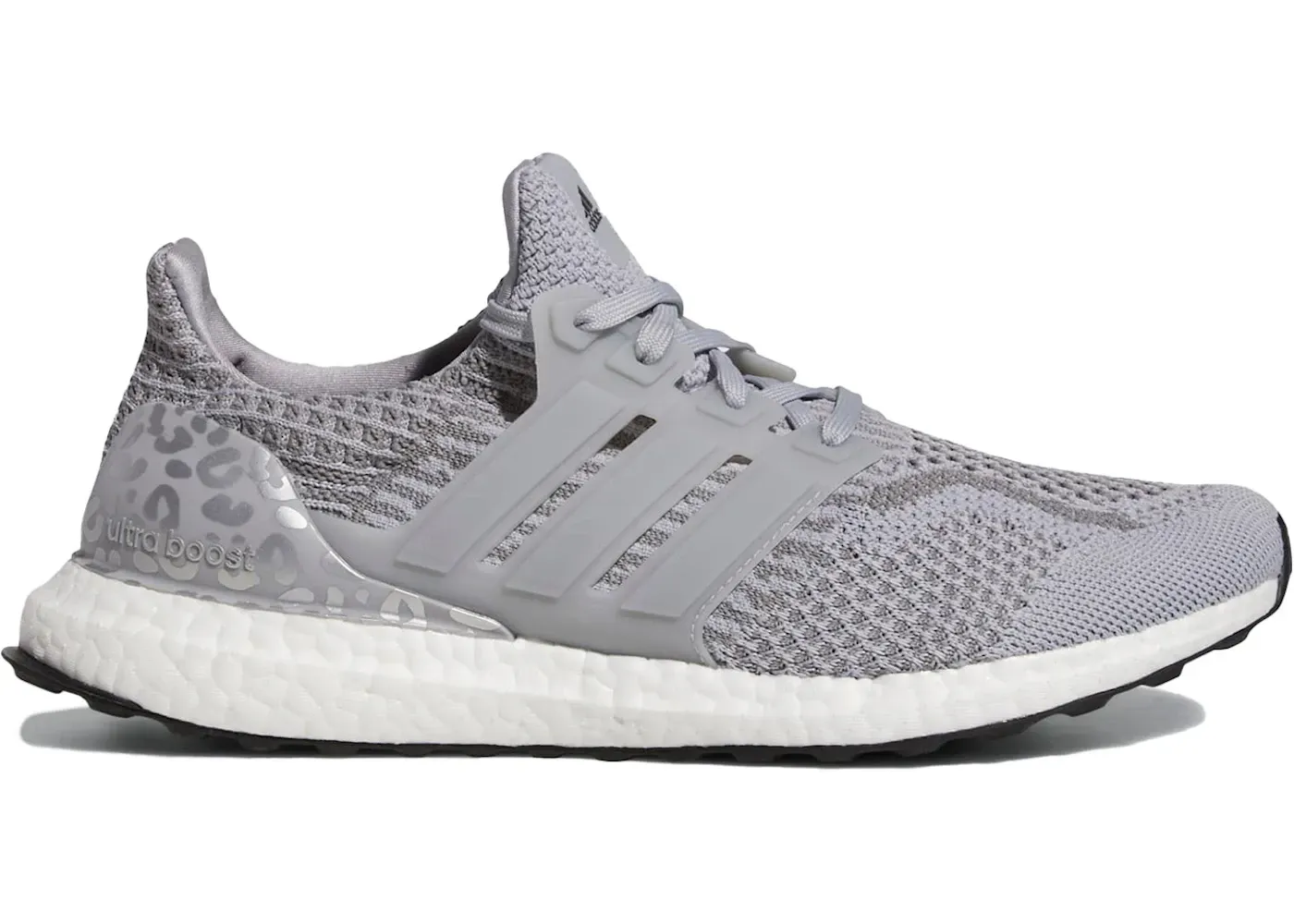 Фото № 1 с приближением к товару «‎adidas Ultra Boost 5.0 DNA Halo Silver Metallic »