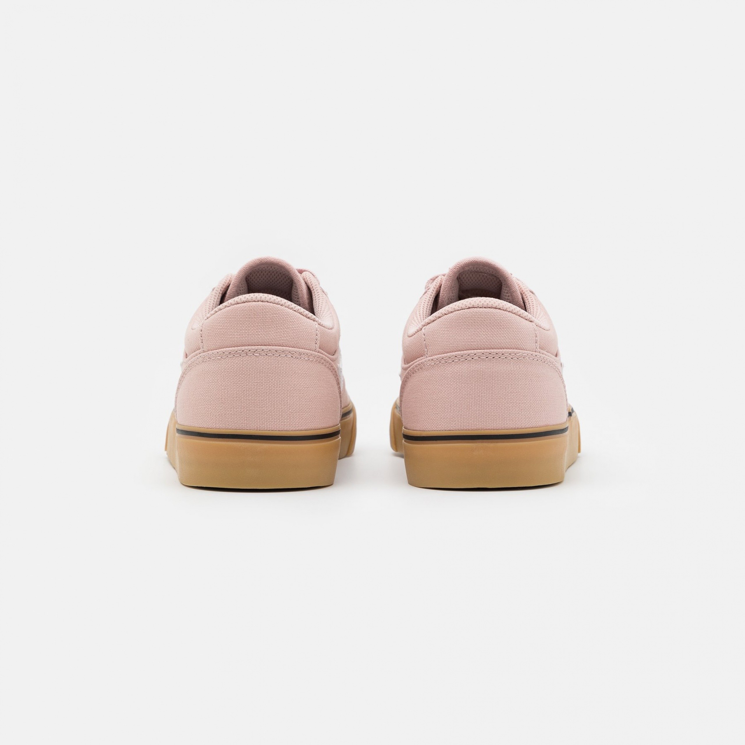 Фото № 2 с приближением к товару «‎Nike Chron »