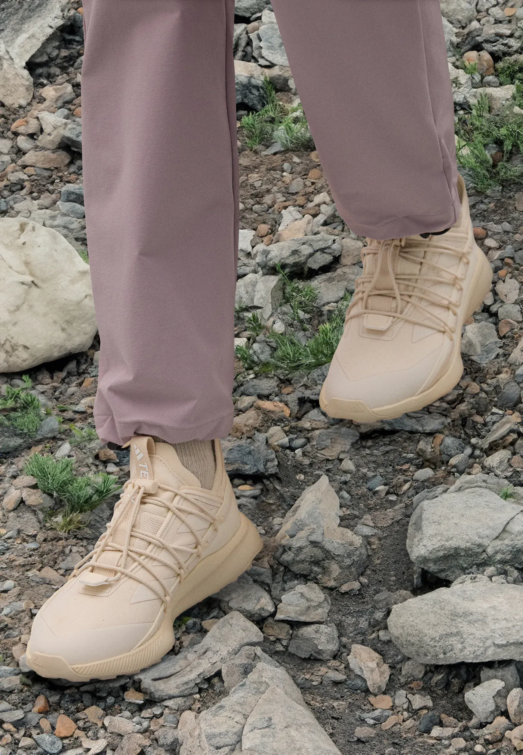 Фото № 2 с приближением к товару «‎TERREX VOYAGER 21 CANVAS MWN»