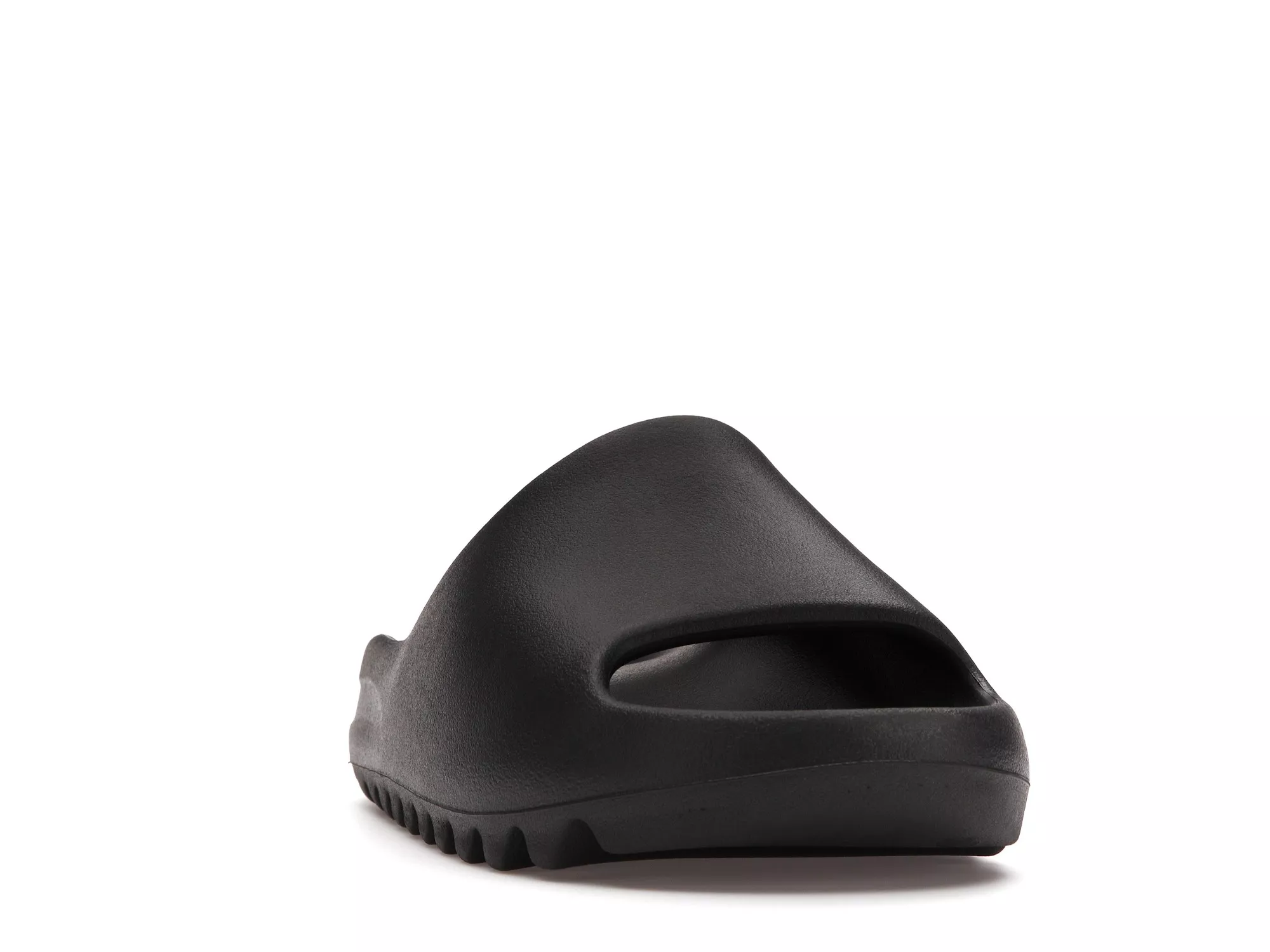 Фото № 6 с приближением к товару «‎adidas Yeezy Slide Onyx (2022/2023)»