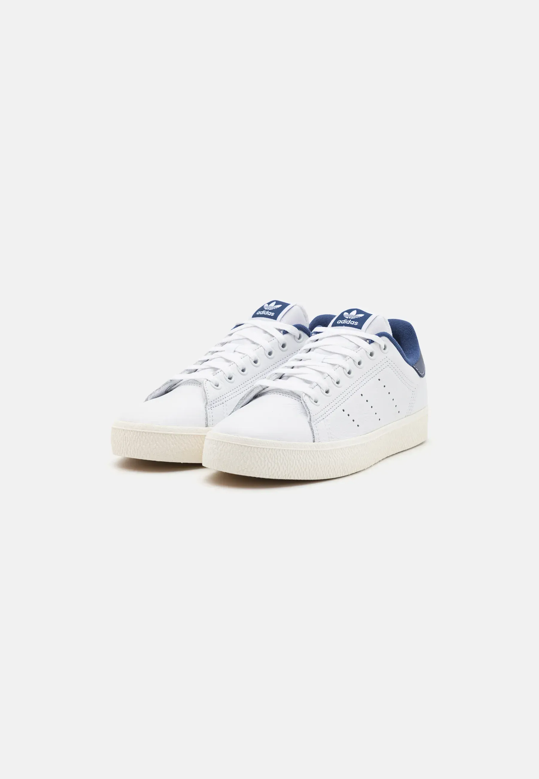 Фото № 4 с приближением к товару «‎STAN SMITH UNISEX»