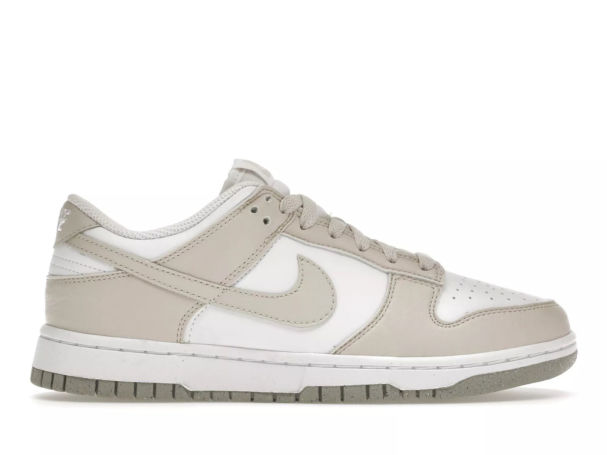 Фото № 1 с приближением к товару «‎Nike Dunk Low Next Nature White Light Orewood Brown »