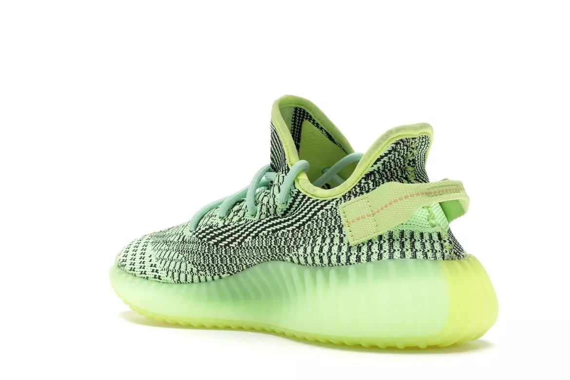 Фото № 6 с приближением к товару «‎adidas Yeezy Boost 350 V2 Yeezreel (Non-Reflective)»